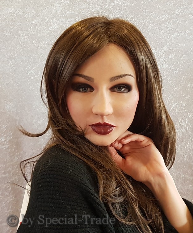 frauenmaske-femline-ultra-realistisch-liza-6.jpg