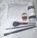 klebeset-fuer-professionelle-frauenmasken-small.jpg