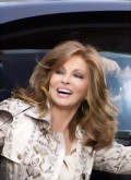 peruecke-raquel-welch-l-a-mono-1-small.jpg