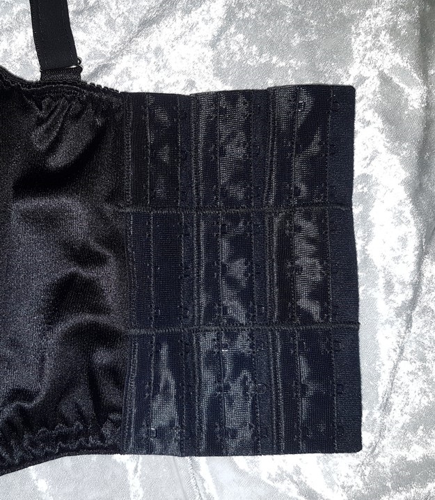riesen-bh-xxxxxl-schwarz-1237-2.jpg