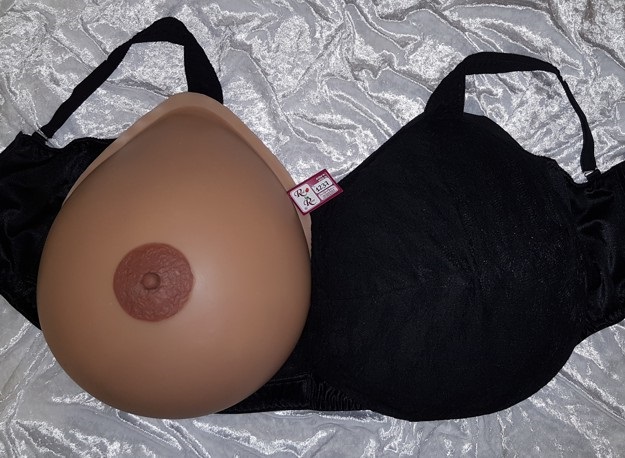 riesen-bh-xxxxxl-schwarz-1237-big-mama.jpg