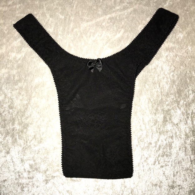selene-slip-schwarz-spitze-1.jpg